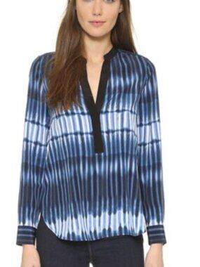 Vince 100% Silk Blue Tie Dye Blouse Long Sleeve Split Neck Top Womens Size 6